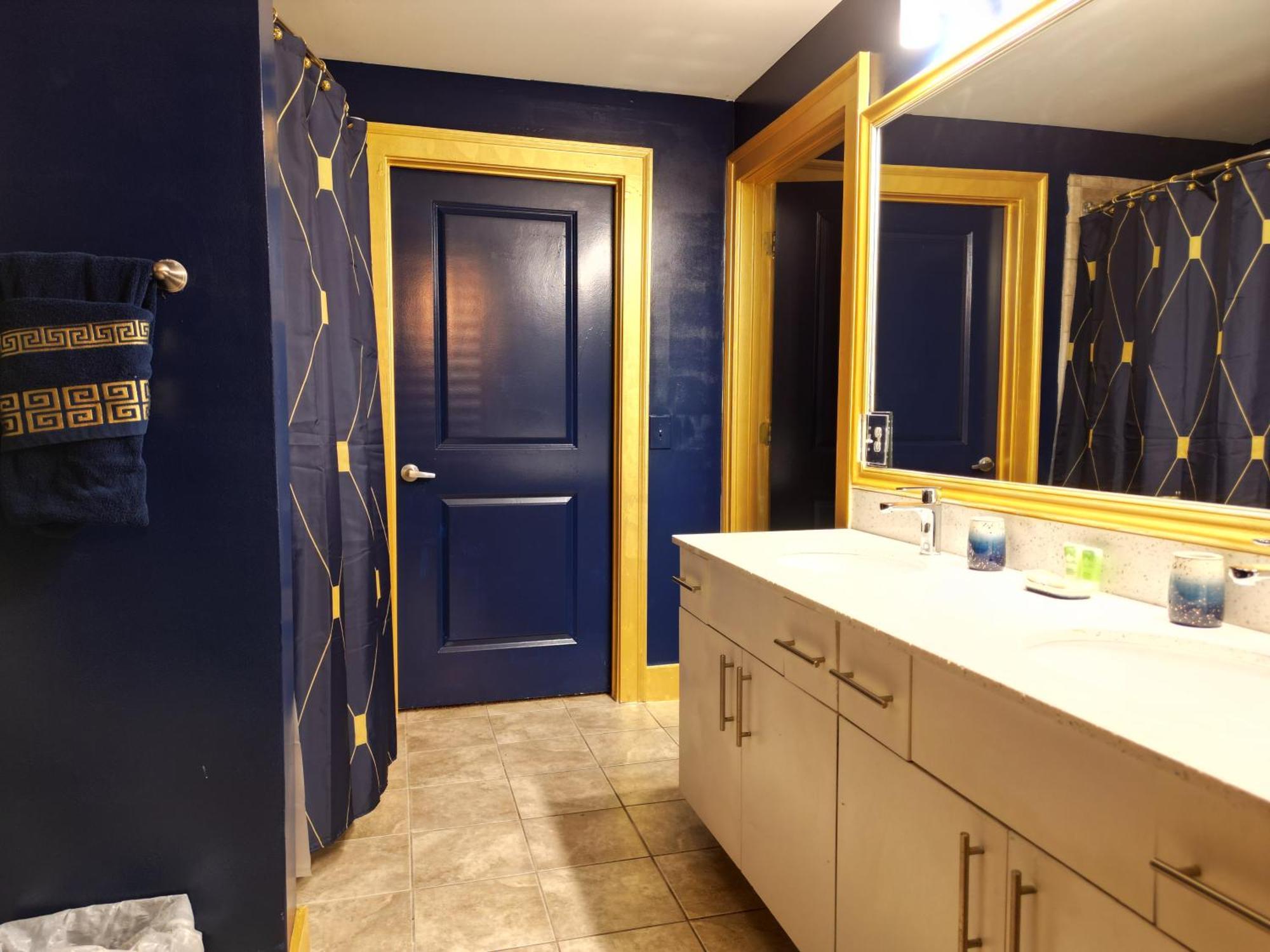 Live Like Royalty In Buckhead Apartment Atlanta